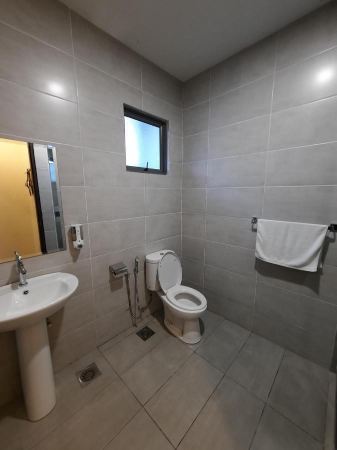 Hotin Inn Kuching Exterior foto